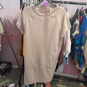 Casual Short-Sleeve Pocket Dress in Light Mauve